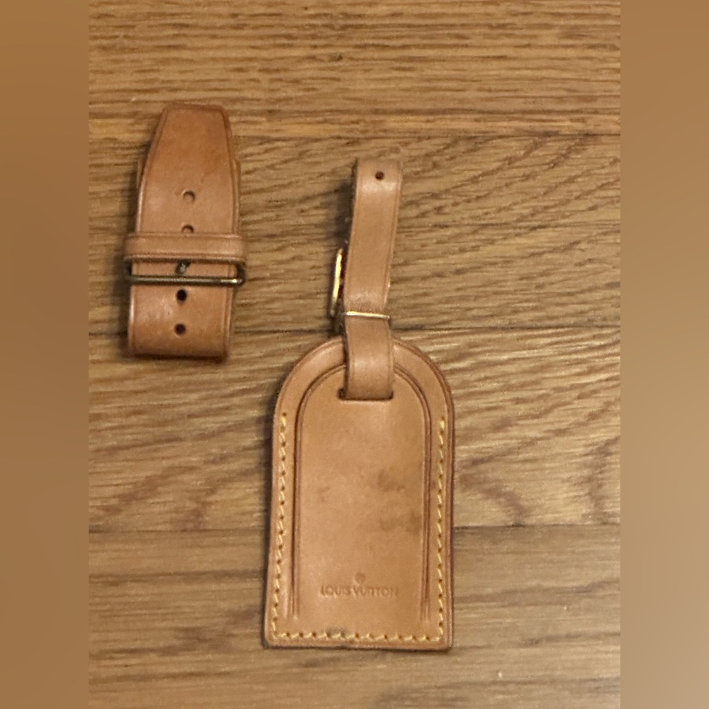 Louis Vuitton Tan Leather Luggage Tag and Poignet Set